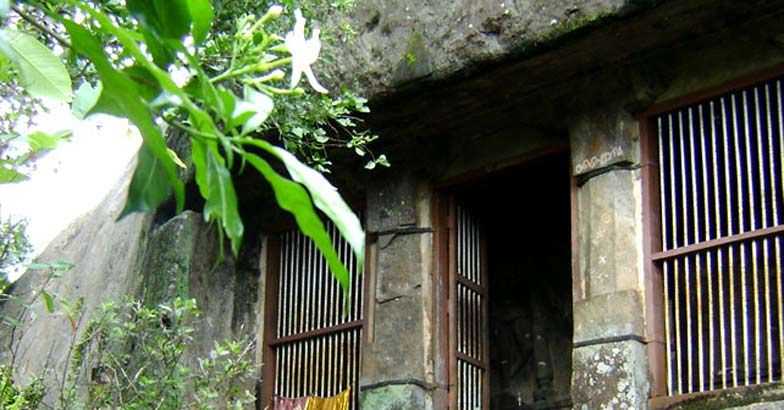 Kaviyoor Rock Temple